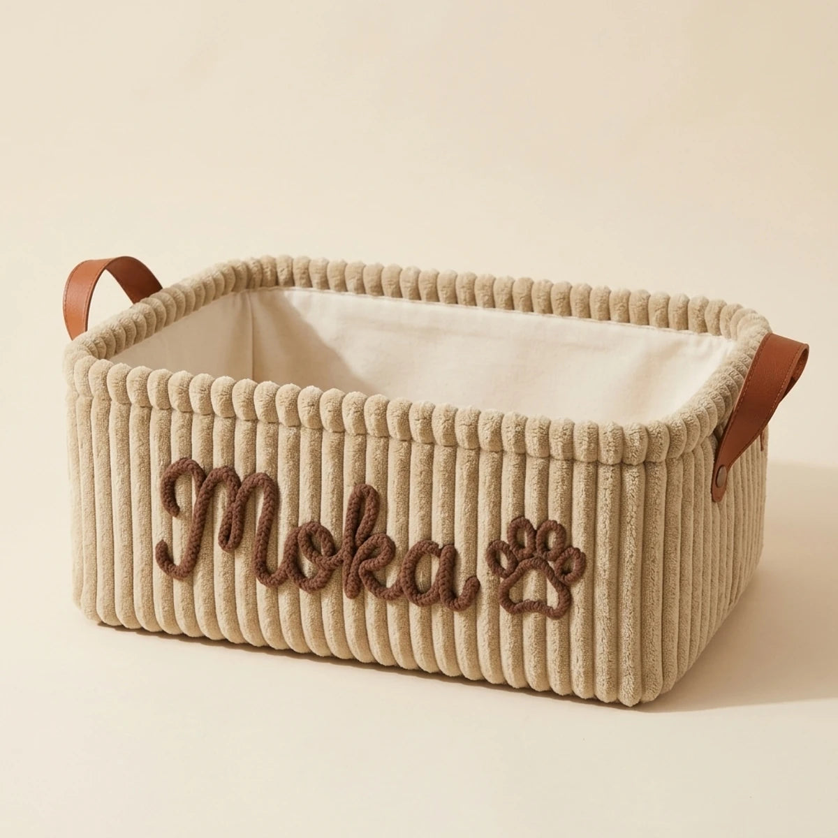 Panier à jouets en velours côtelé sable brodé au prénom du chien